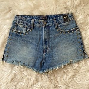 Abercrombie & Fitch distressed denim shorts